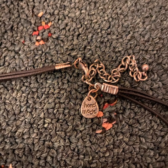 3-heart shaped shapes necklace black and silver - Picture 2 of 5